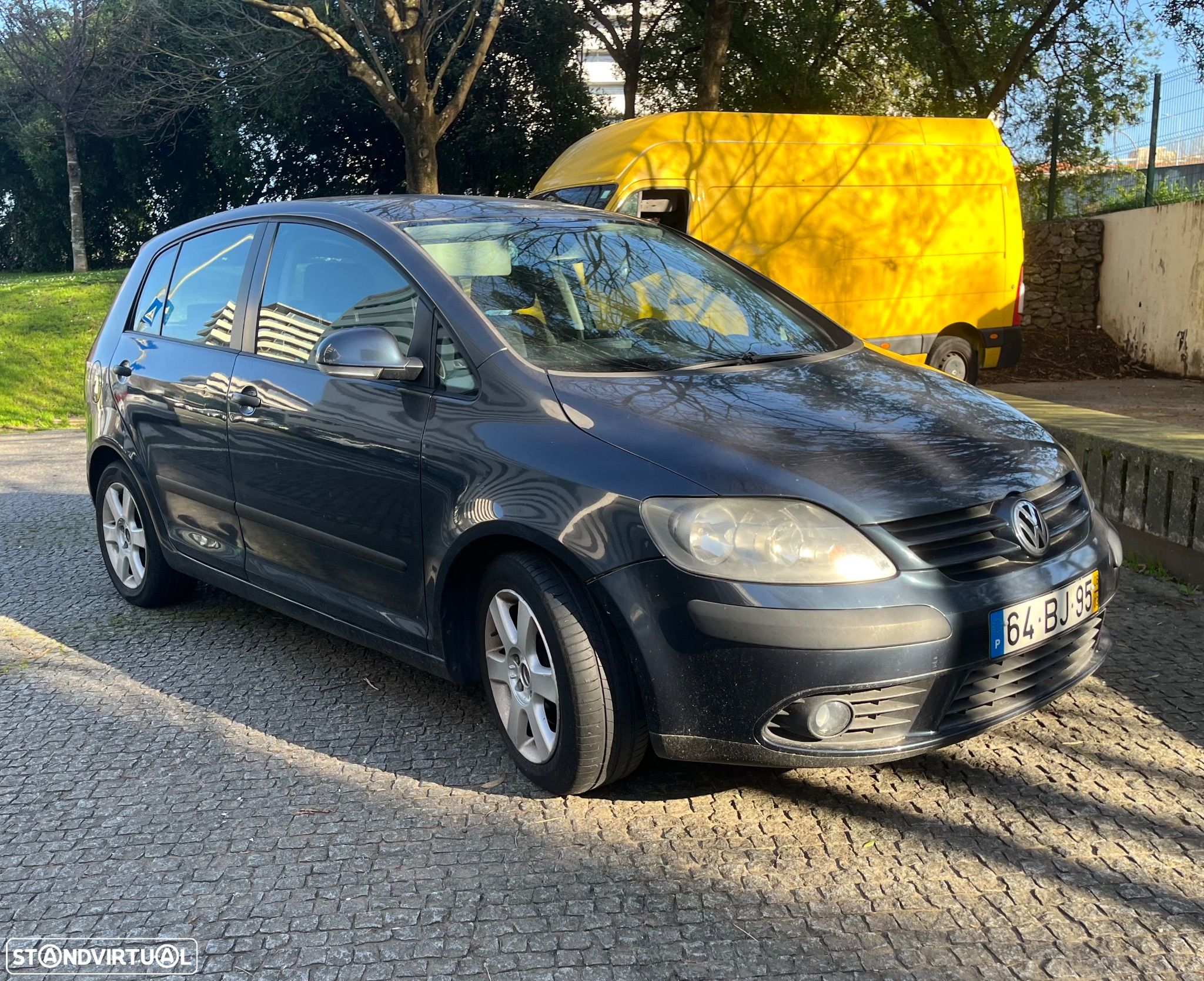 VW Golf Plus 1.4 FSi Confortline - 1