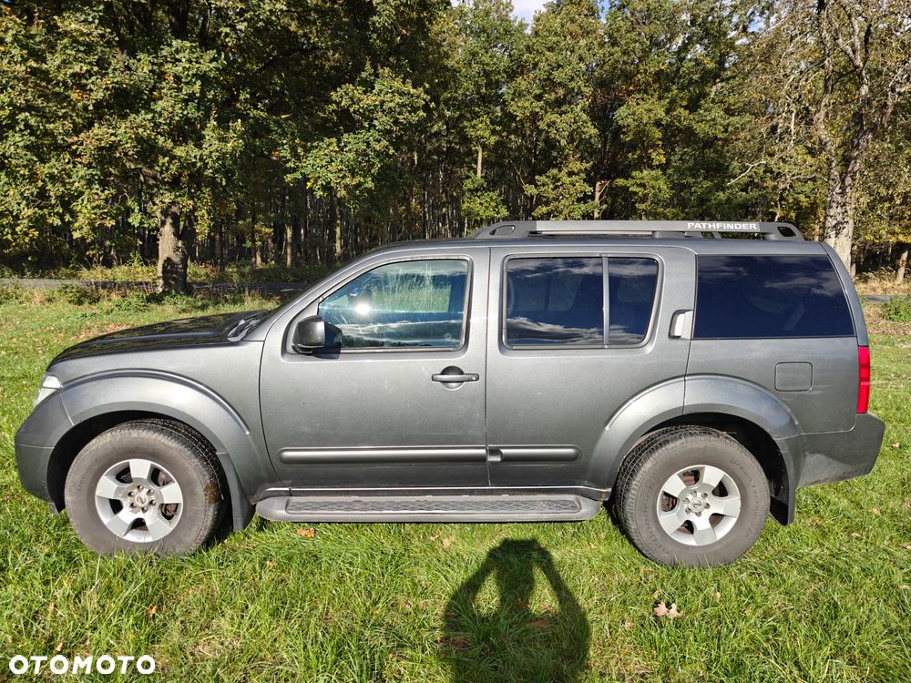Nissan Pathfinder - 4