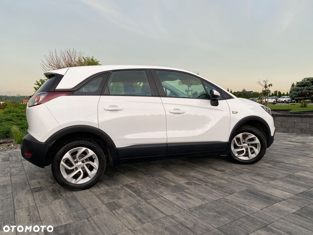 Opel Crossland X 1.2 T Design Line S&S - 16