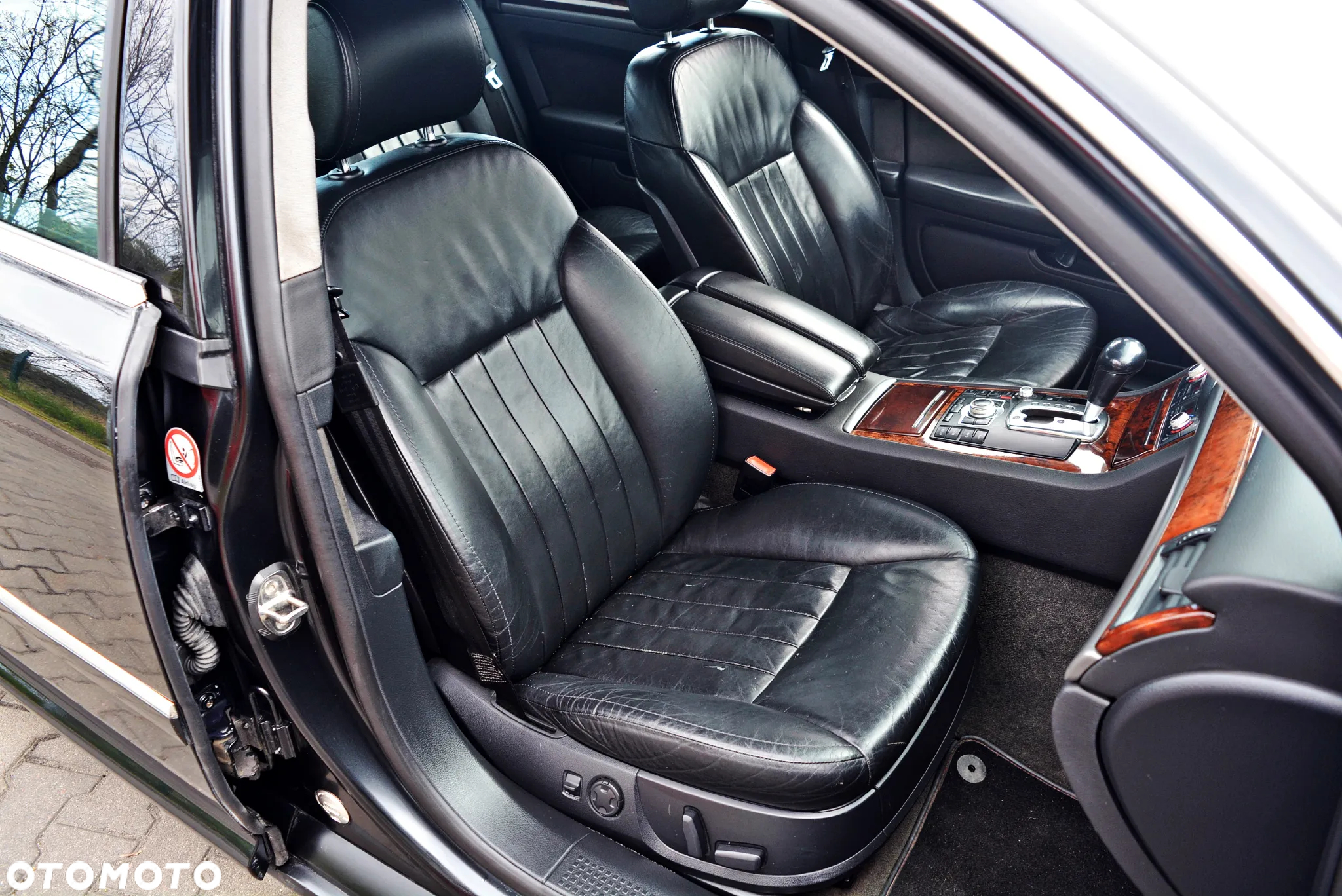Audi A8 4.2 Quattro - 16