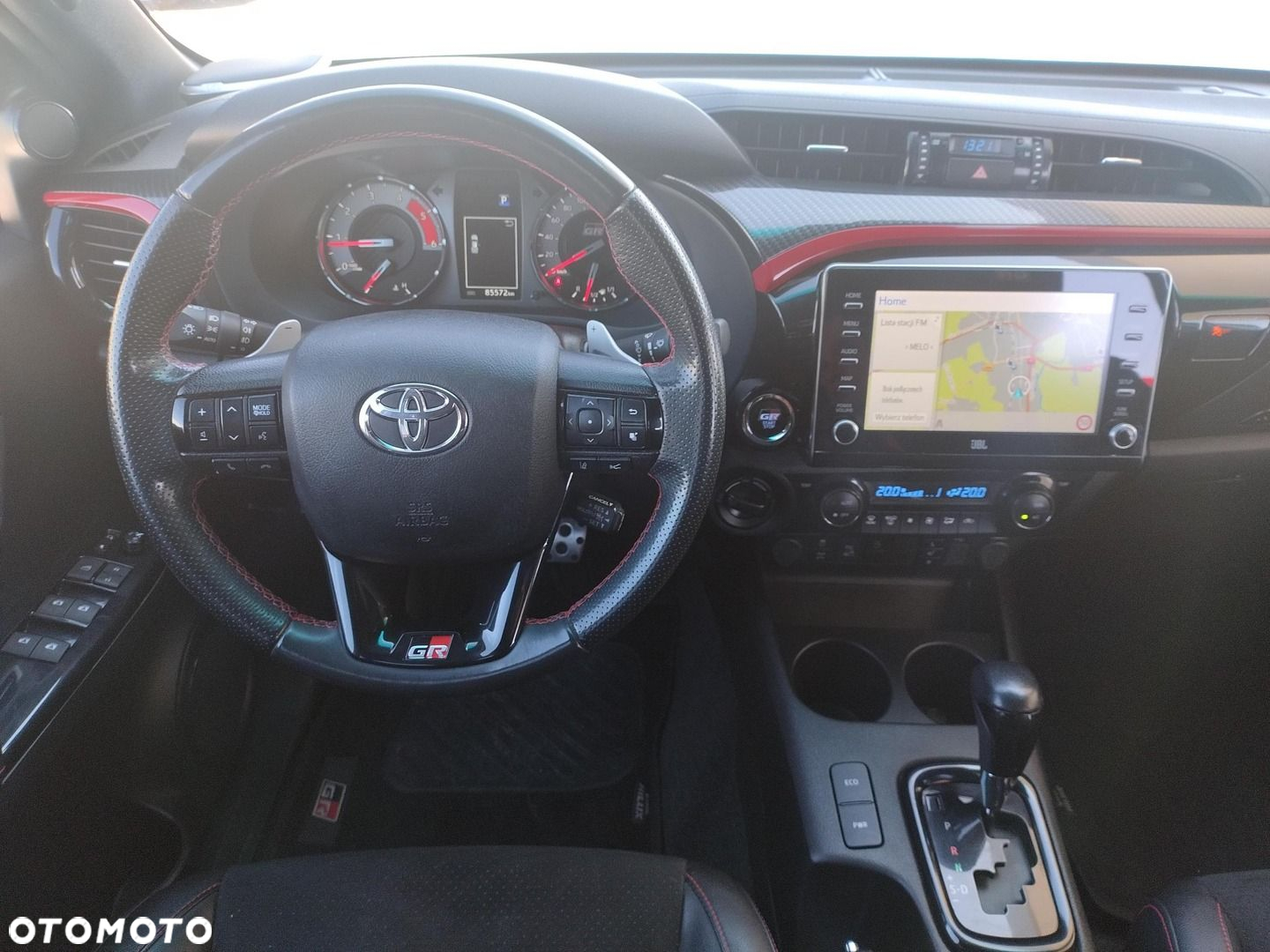 Toyota Hilux 2.8 D-4D Double Cab GR Sport 4x4 - 12