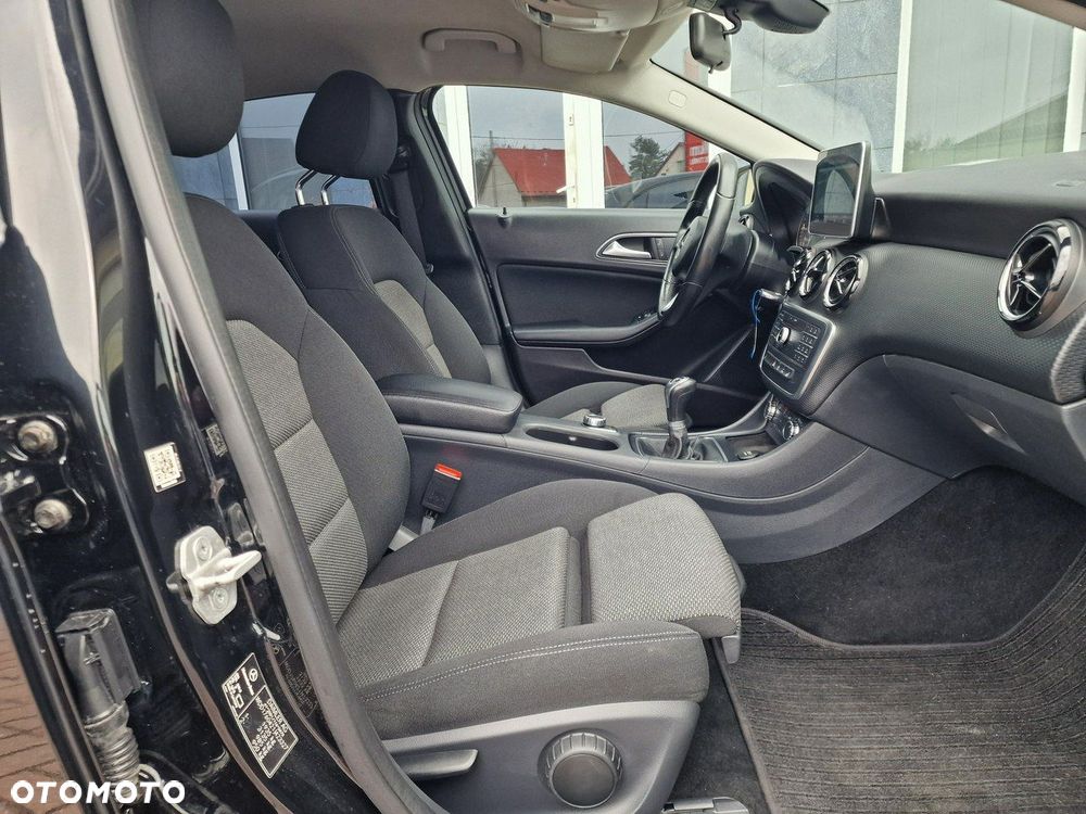 Mercedes-Benz Klasa A 180 Style - 26