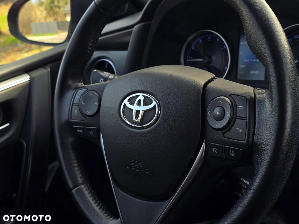 Toyota Corolla 1.6 Premium - 34