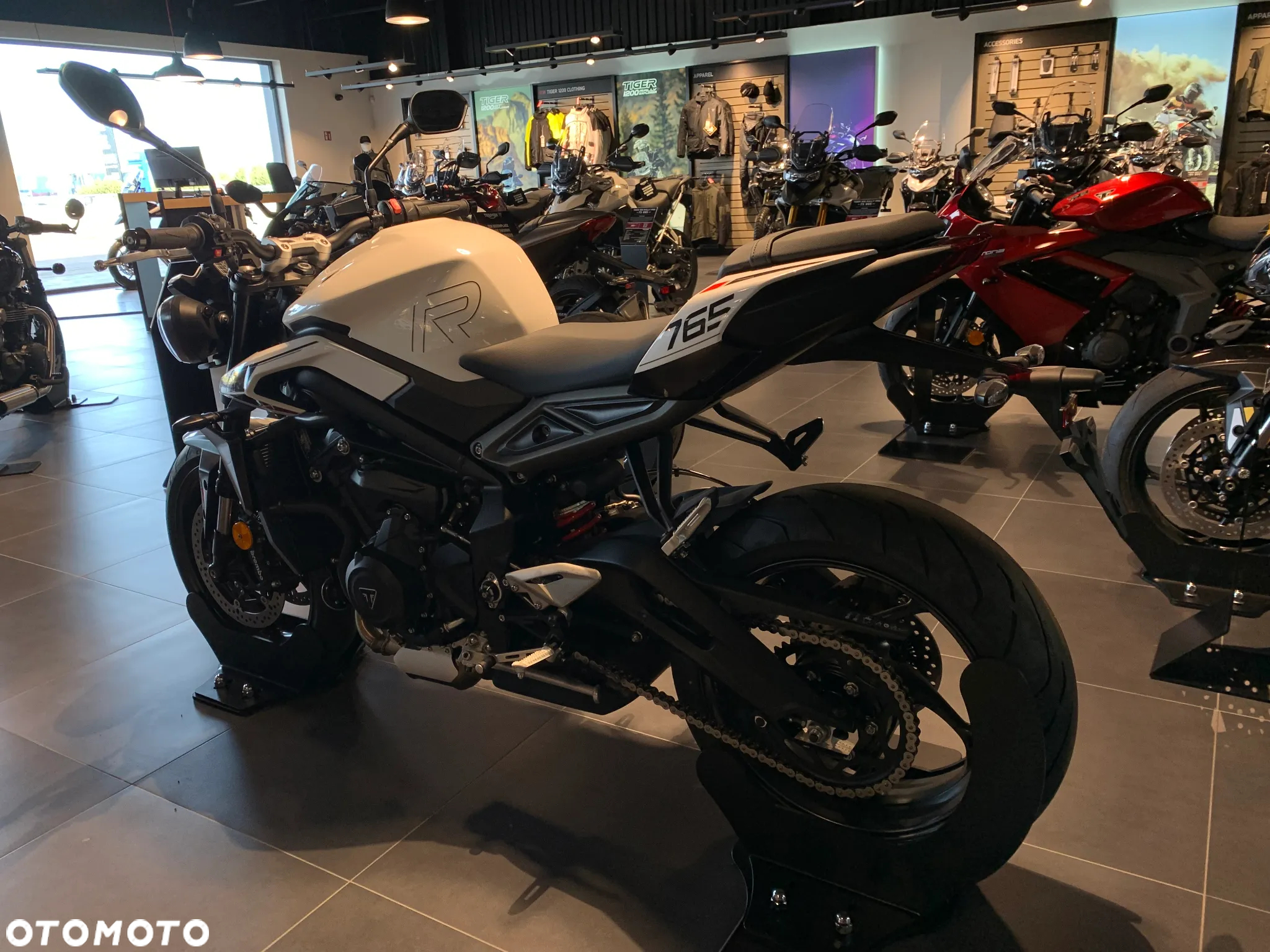 Triumph Street Triple - 4