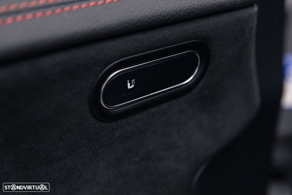 Mercedes-Benz CLA 250 e Shooting Brake AMG Line - 37