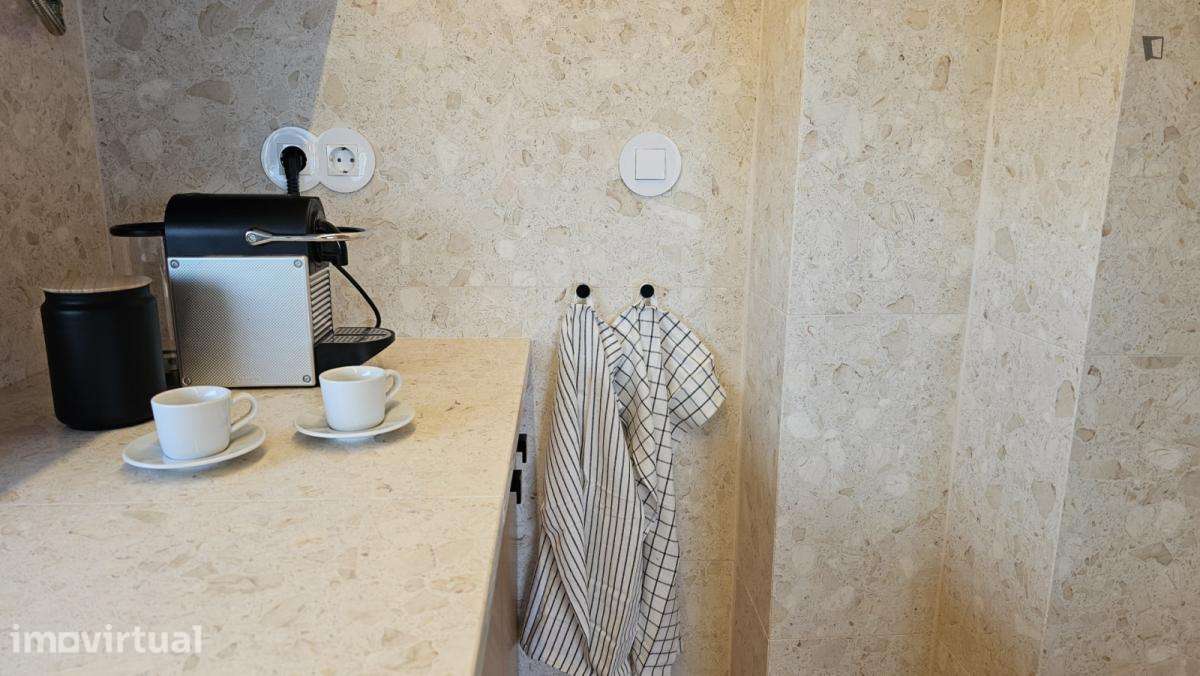 Apartamento com 1 quartos - localizado em Alvalade Lisbon - Grande imagem: 3/19