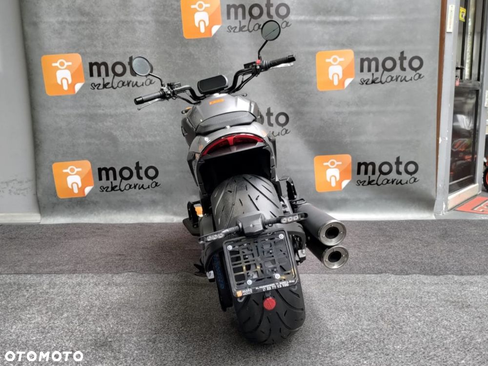 Morbidelli C1002V - 12