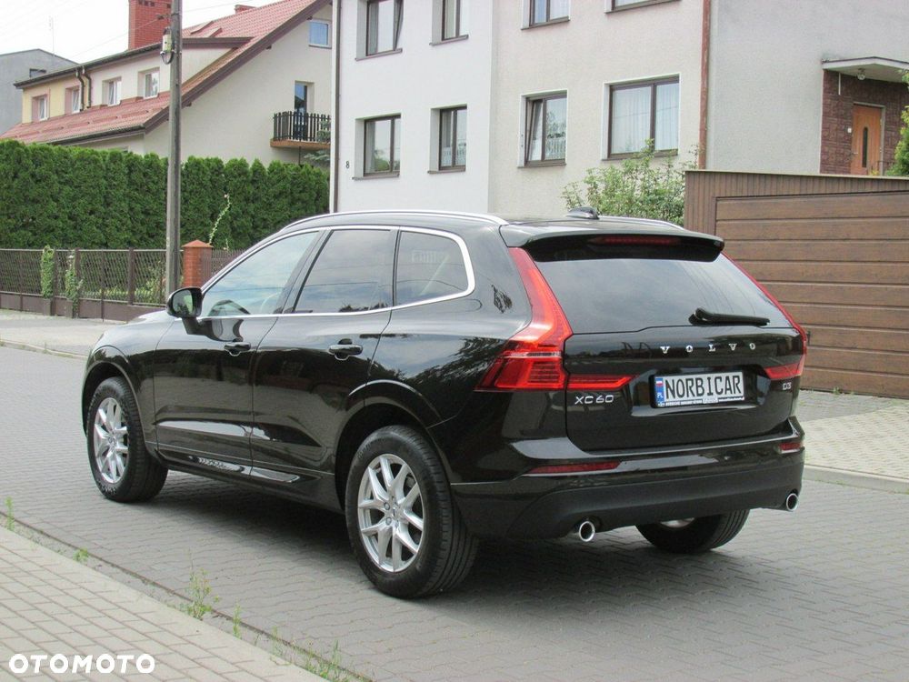 Volvo XC 60 D3 Momentum Pro - 4