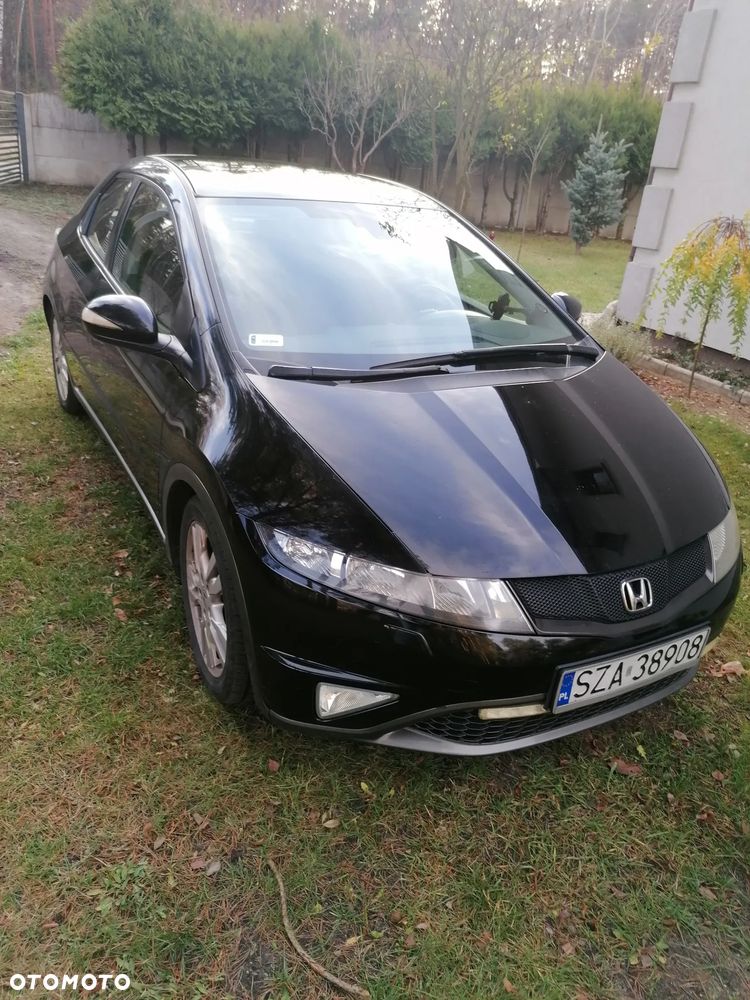 Honda Civic 1.8 Executive NAVI - 9