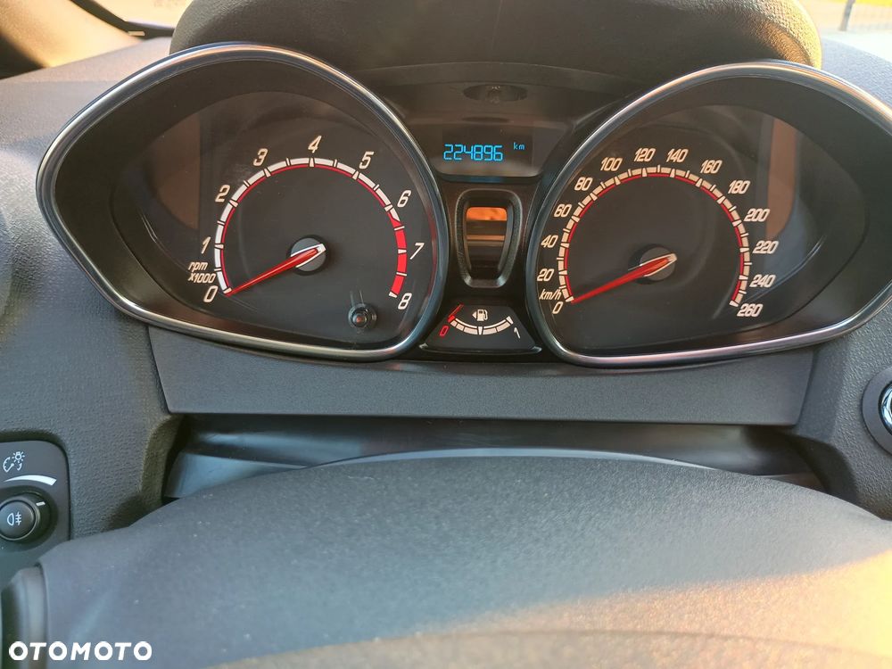 Ford Fiesta 1.6 EcoBoost ST - 8