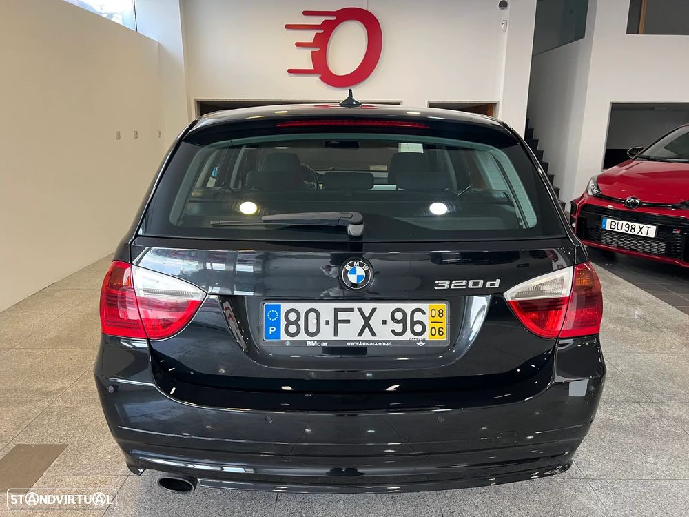 BMW 320 d Touring Dynamic - 6