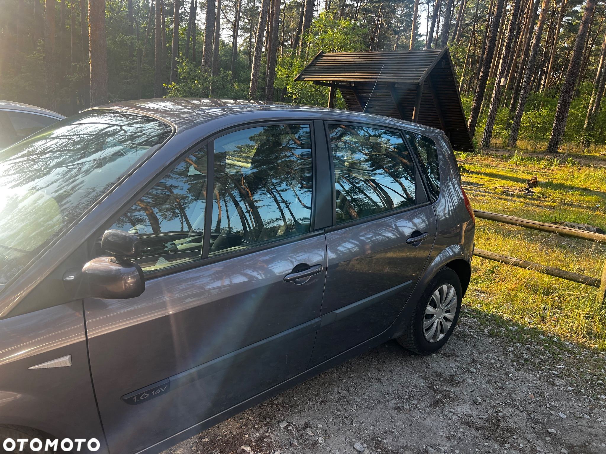 Renault Scenic 1.6 16V Confort Authentique - 3