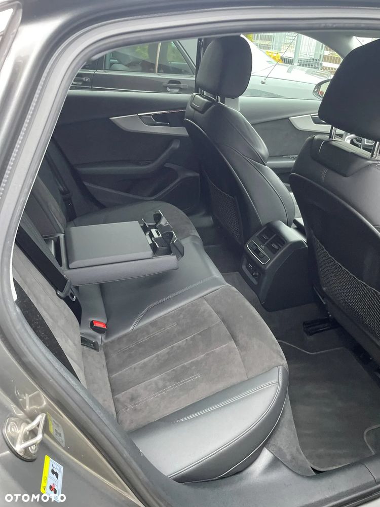 Audi A4 Limousine 35 TFSI mHEV S tronic - 15