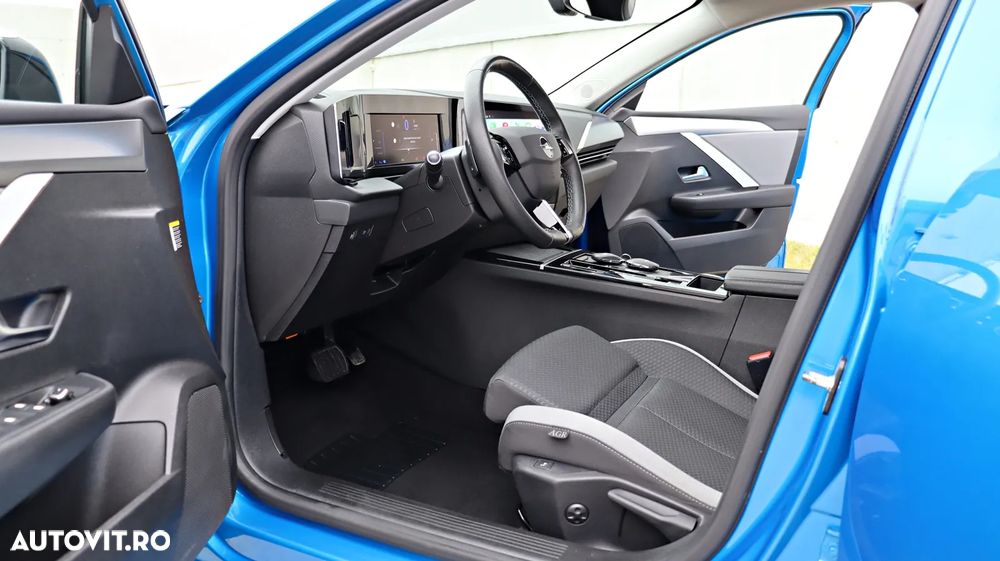 Opel Astra 1.6L Turbo PHEV AT8 Business Edition - 12