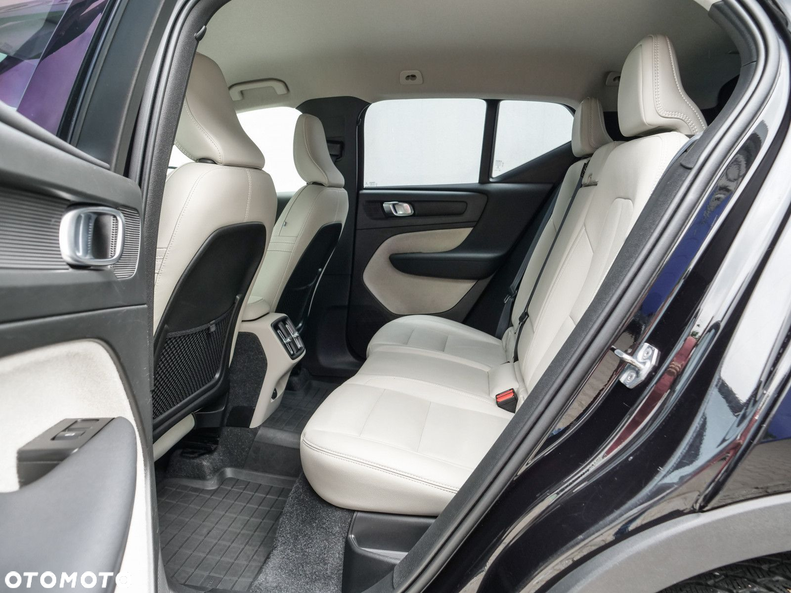 Volvo XC 40 - 16