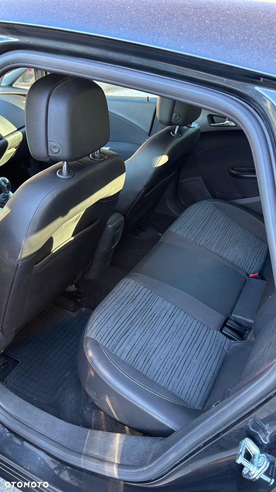 Opel Astra 1.4 T Enjoy - 8