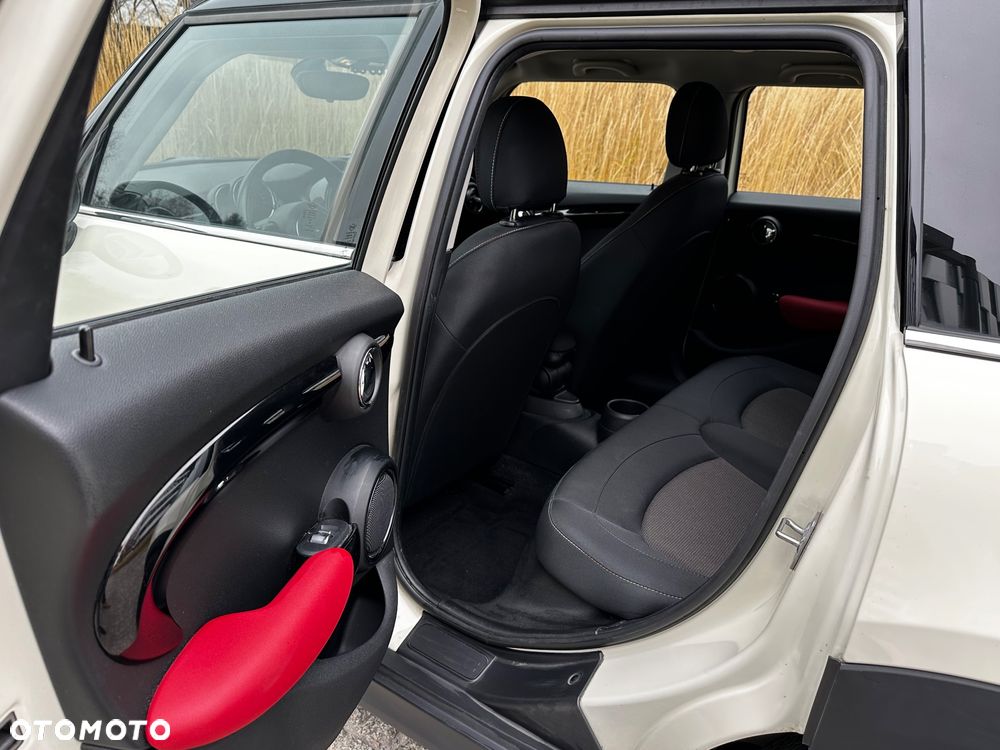 MINI Cooper Standard - 17