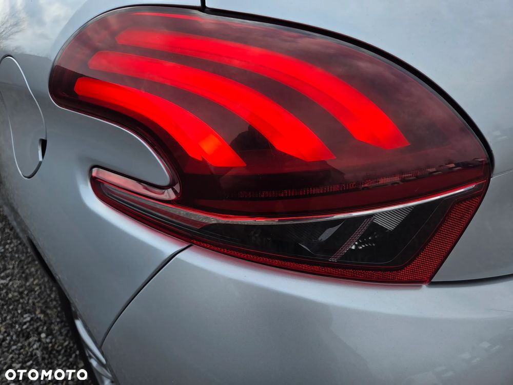 Peugeot 208 PureTech 110 Stop & Start Active - 23