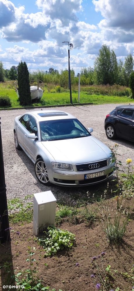 Audi A8 - 1