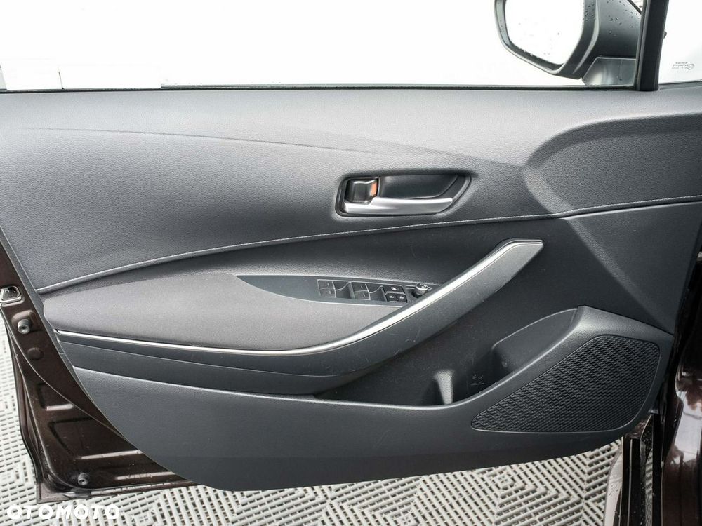 Toyota Corolla - 10