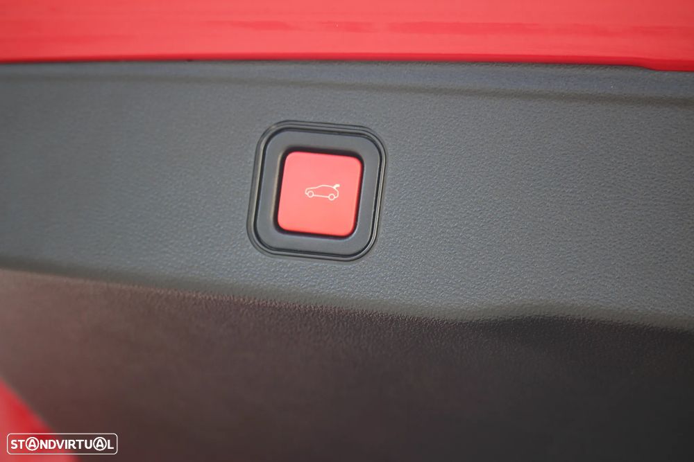 Jeep Avenger 1.2 GSE T3 Summit - 31