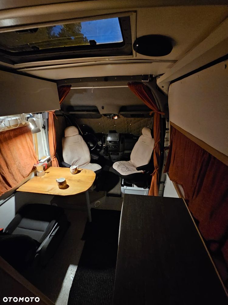 Volkswagen Crafter - 9