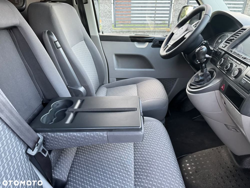 Volkswagen TRANSPORTER L2H1 LIFT Długi Klima Duże Radio Tempomat Furgon 3os. Rury - 24
