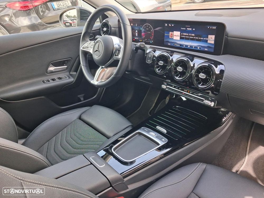 Mercedes-Benz A 200 Standard - 12