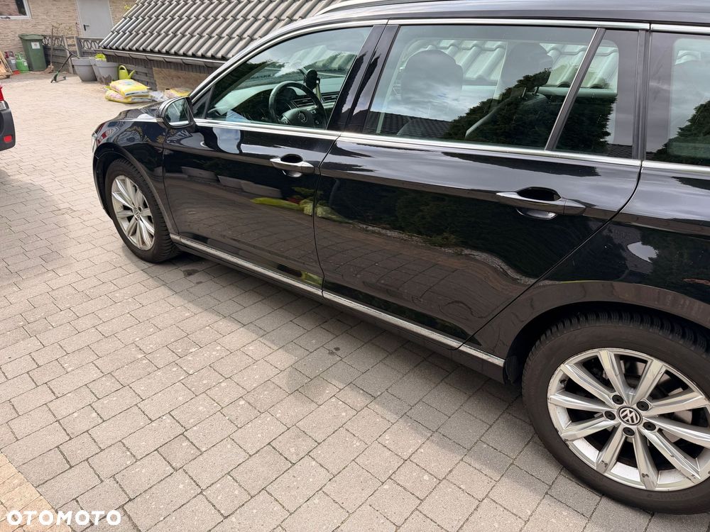 Volkswagen Passat 2.0 TDI SCR 4Mot DSG Highline - 9