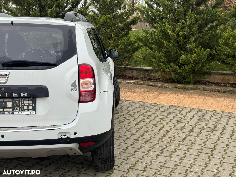 Dacia Duster dCi 110 FAP 4x4 Blackshadow - 9