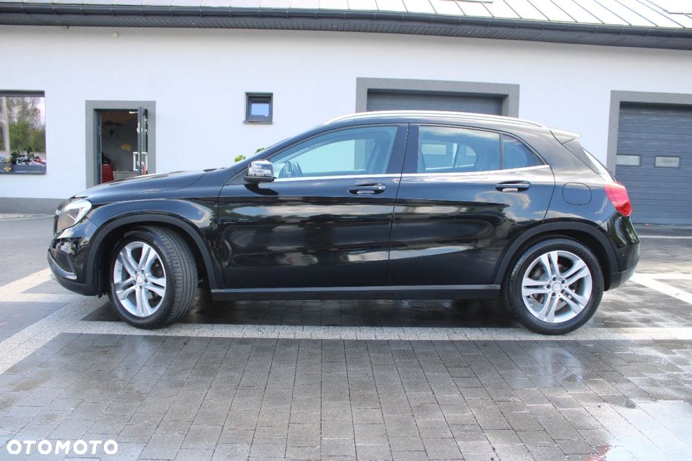 Mercedes-Benz GLA - 3