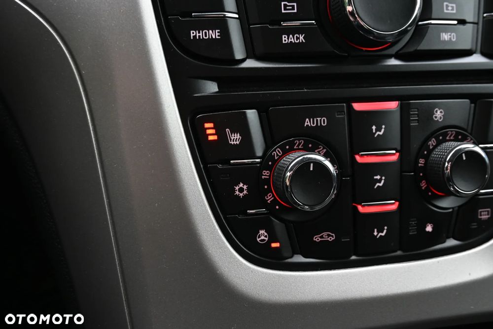 Opel Astra 1.4 T Cosmo S&S - 39