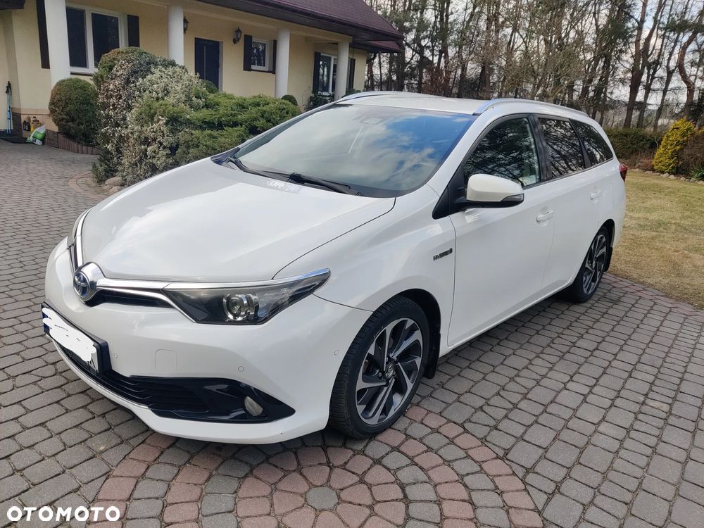 Toyota Auris Hybrid 135 Premium - 3