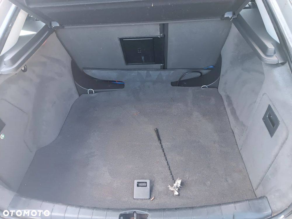 Opel Vectra 2.2 - 24