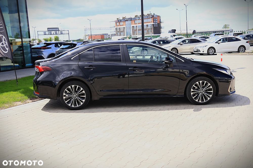Toyota Corolla 1.8 Hybrid Style - 18