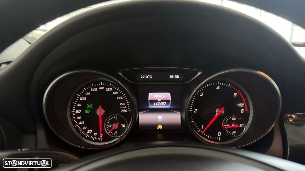 Mercedes-Benz CLA 180 d Shooting Brake Urban - 24