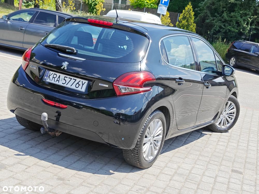 Peugeot 208 1.2 PureTech Style - 29