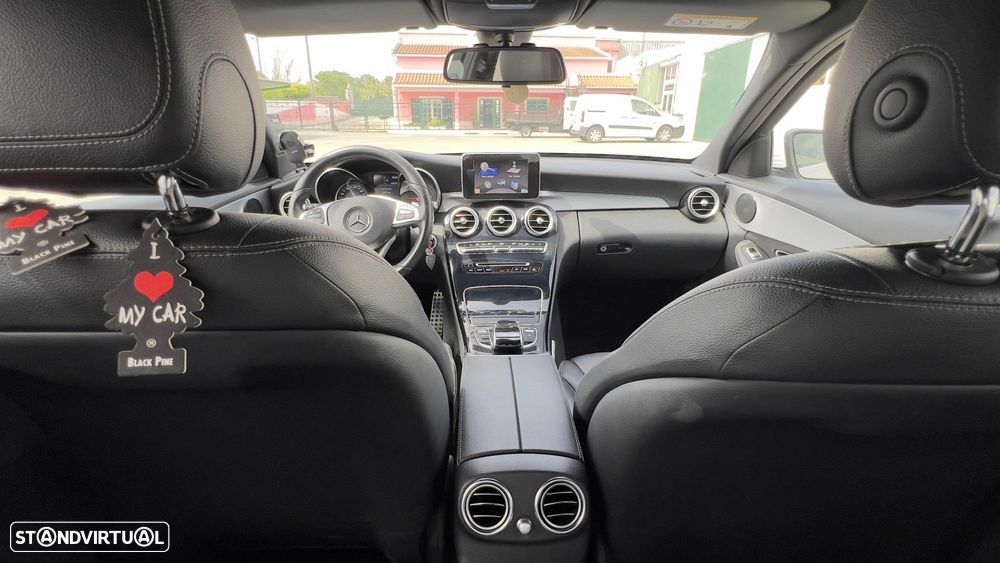 Mercedes-Benz C 300 h AMG Line - 19