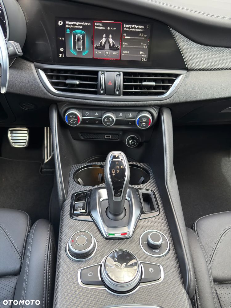 Alfa Romeo Giulia 2.9 Bi Turbo V6 Quadrifoglio - 24
