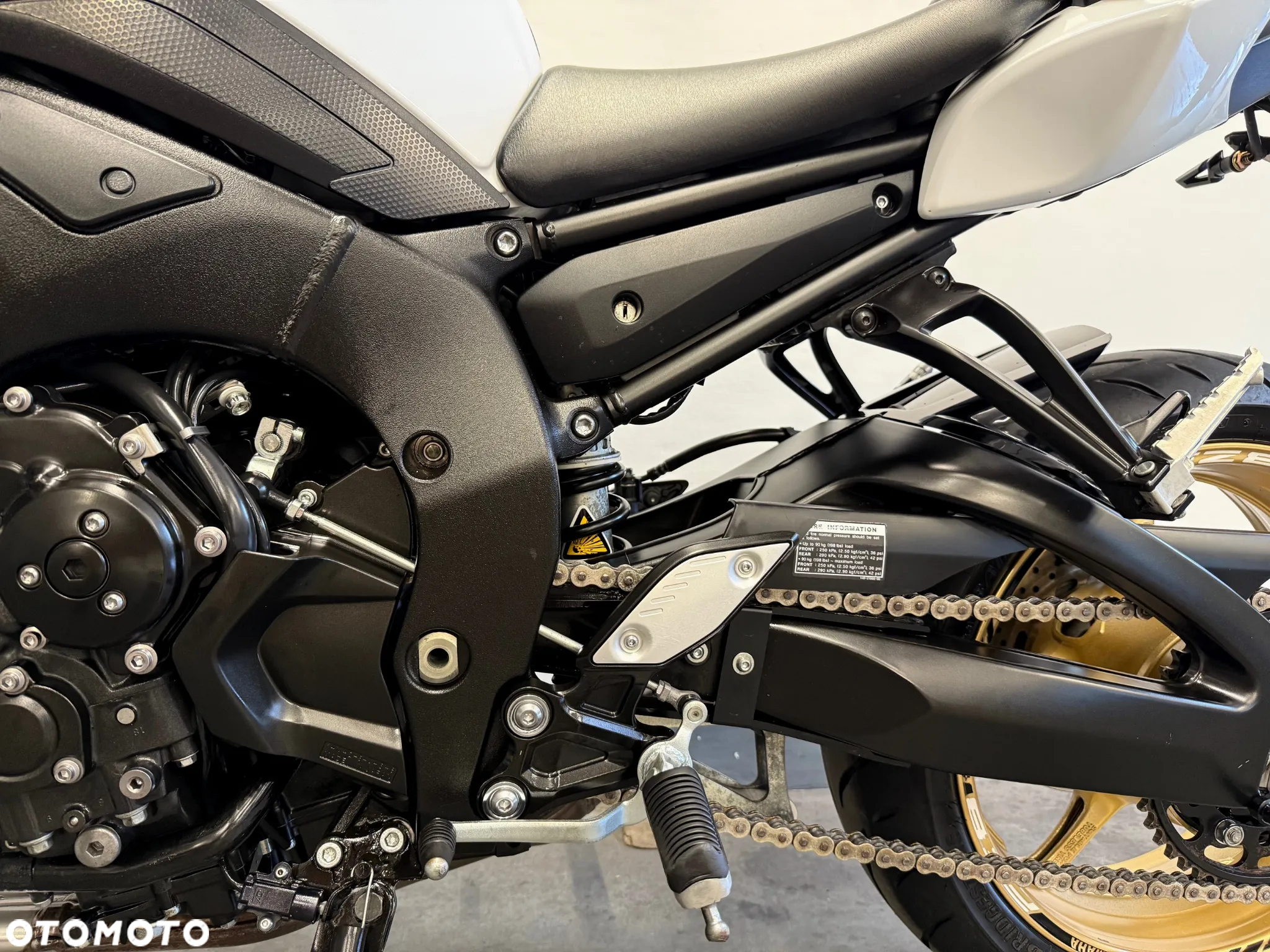 Yamaha FZ8 - 23