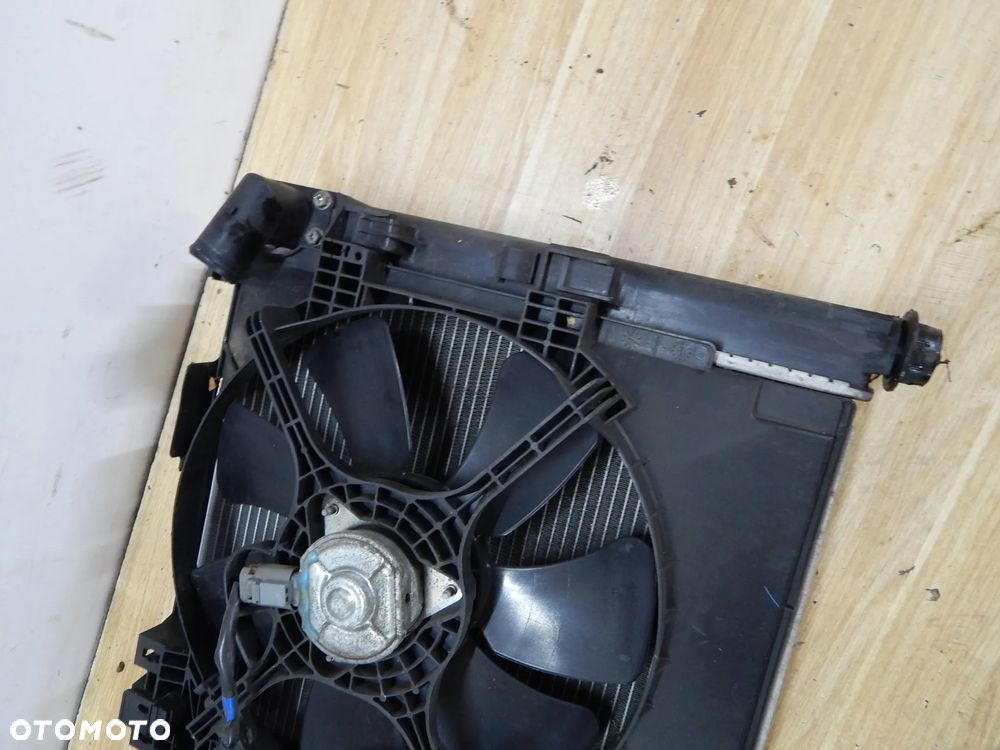 Chłodnica chłodnice wiatrak komplet 1.6 2.0 benz Mitsubishi ASX I 10-18 Łuków części - 3
