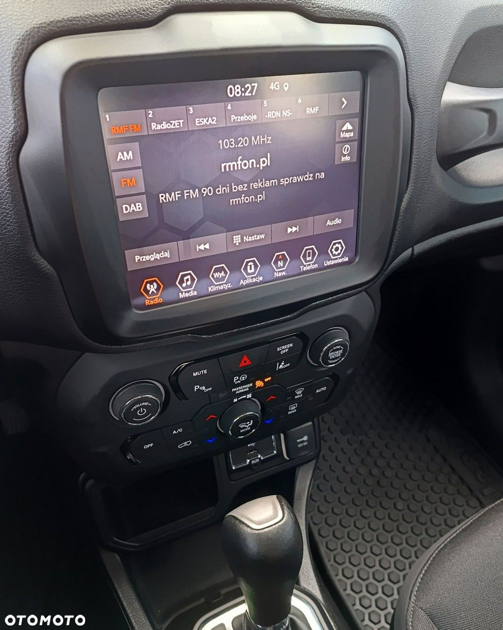 Jeep Renegade 1.5 T4 mHEV Upland FWD S&S DCT - 16