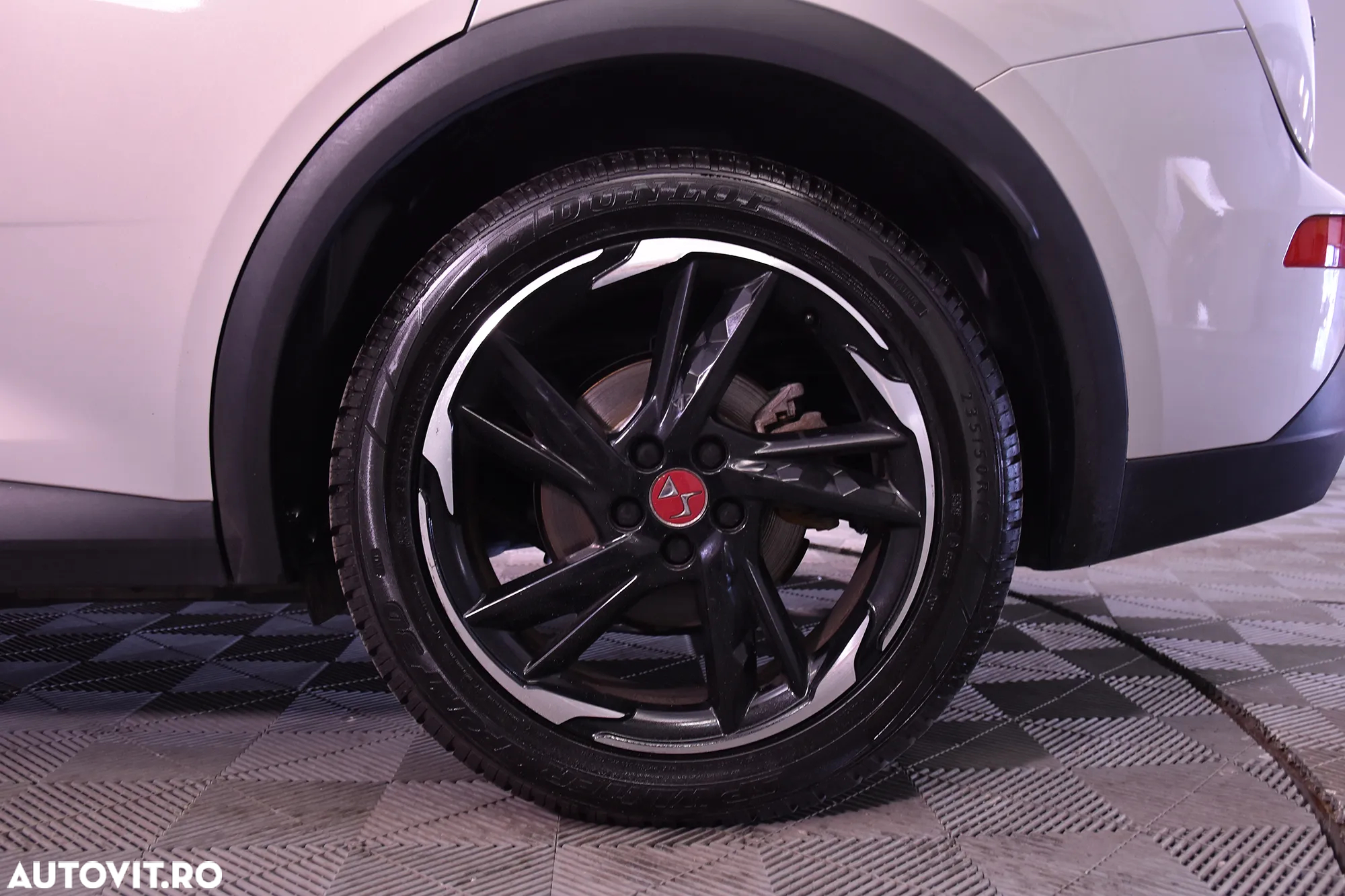 DS Automobiles DS 7 Crossback - 13