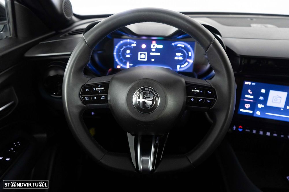 Alfa Romeo Junior Elletrica 50 kWh Launch Edition - 25