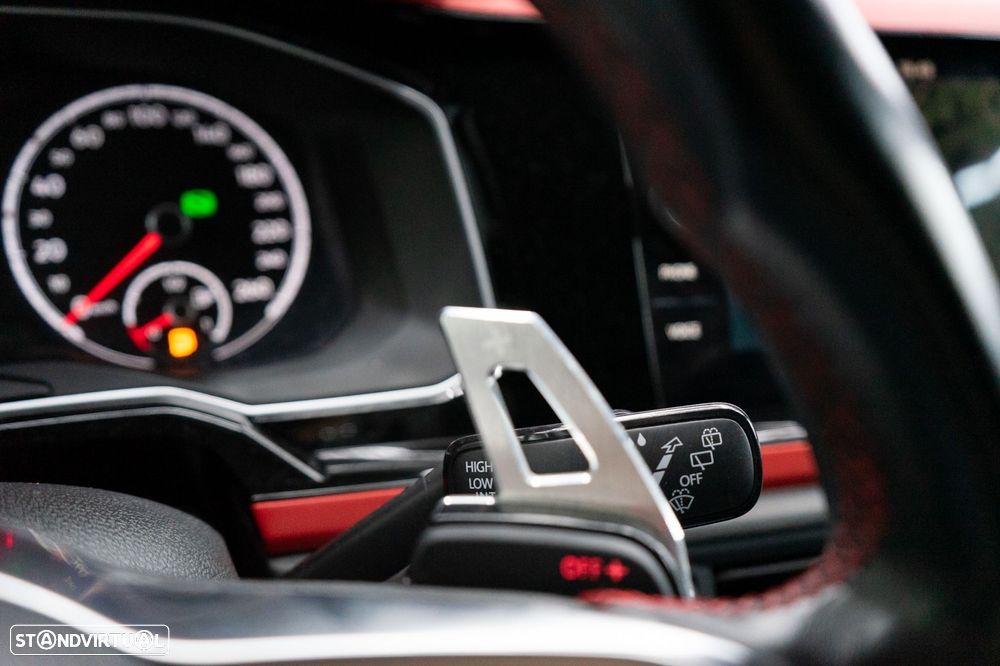 VW Polo 2.0 TSI GTI DSG - 41