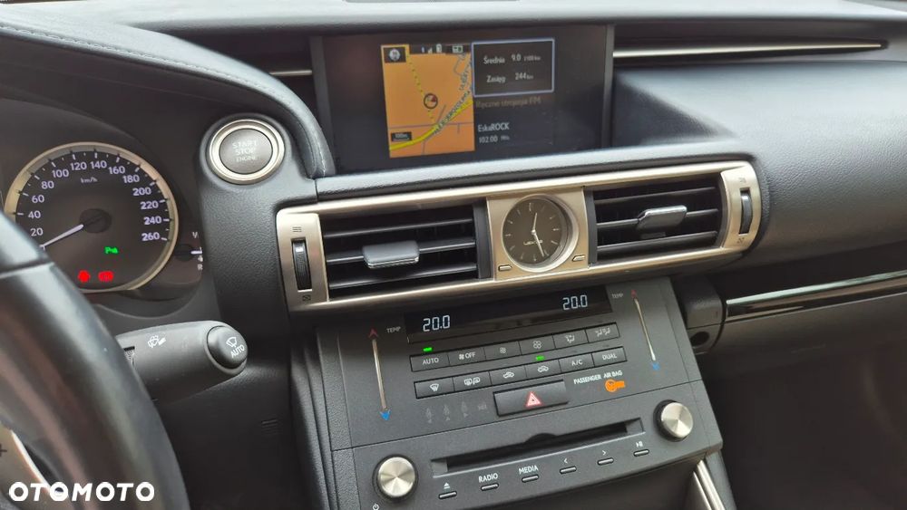 Lexus IS 200t Comfort - 20