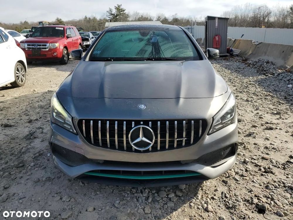 Mercedes-Benz Cla 2017 photo 2
