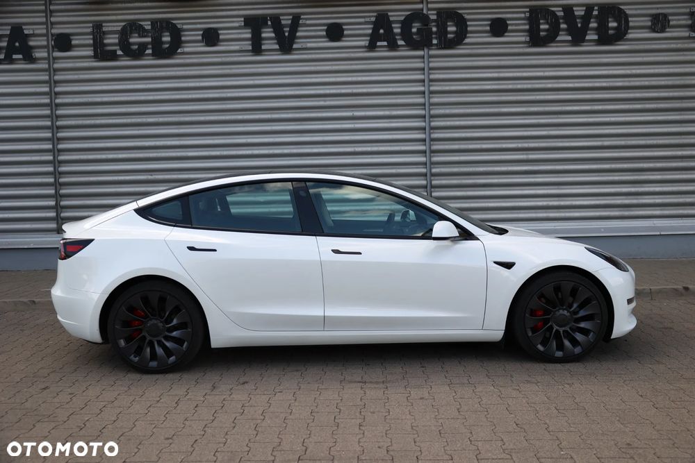 Tesla Model 3 - 17