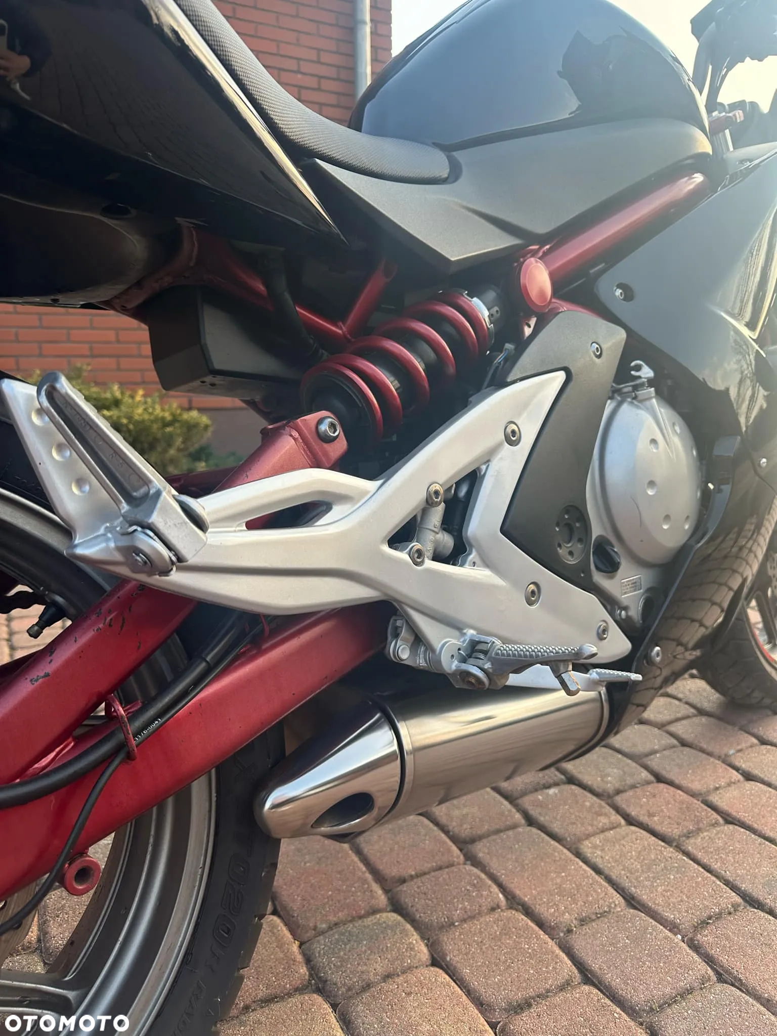 Kawasaki ER - 7
