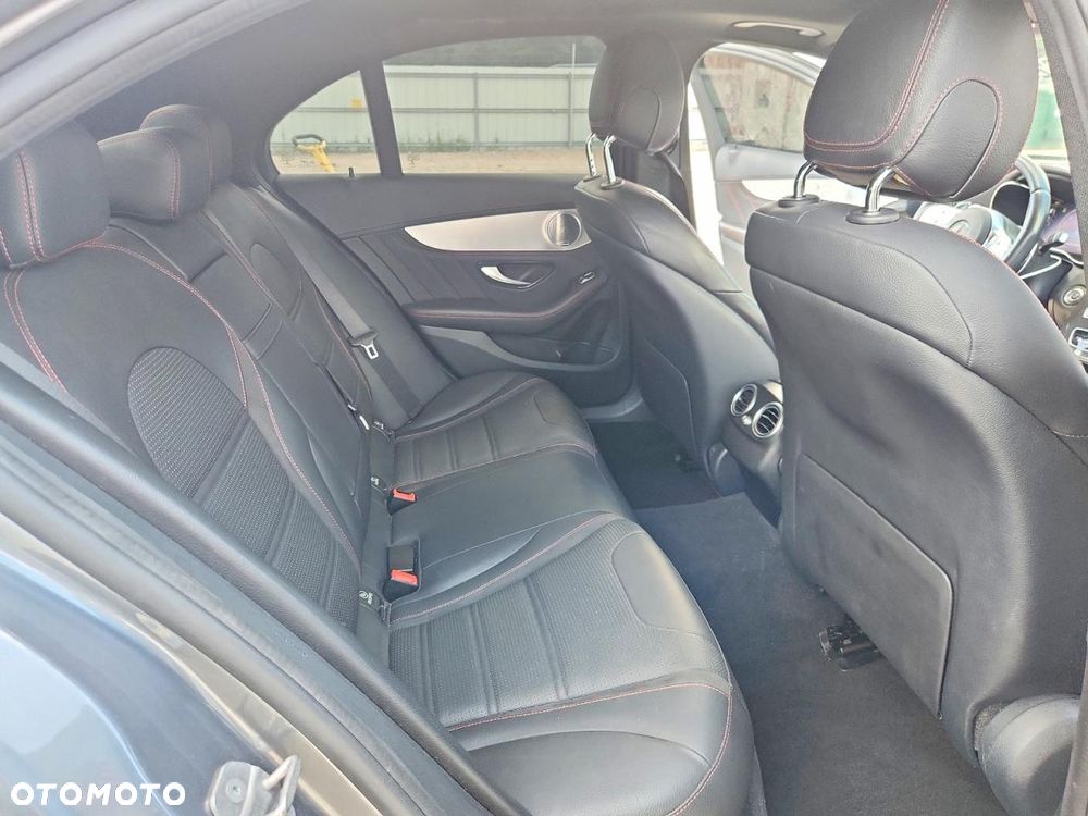 Mercedes-Benz Klasa C AMG 43 4Matic 9G-TRONIC - 9